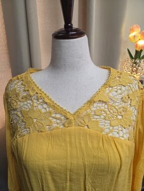 Unique Spectrum Yellow Lace Detailed Top 2X